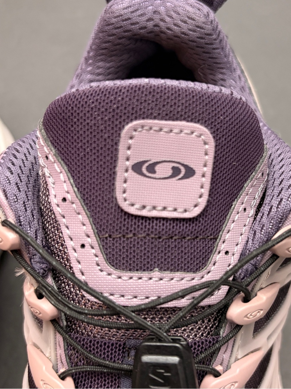 Salomon Women's Trail Running Shoes — Lavender/Pearl - Size 8.5 - Picture 4 of 9